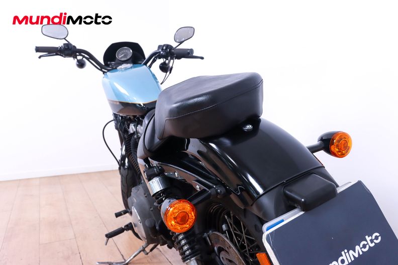 Motorbike image 9