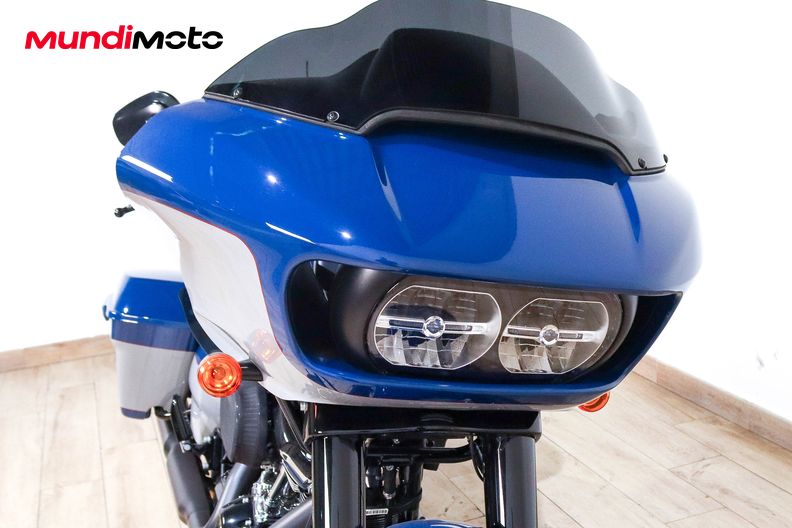 Motorbike image 4