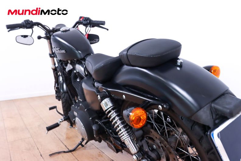 Motorbike image 9