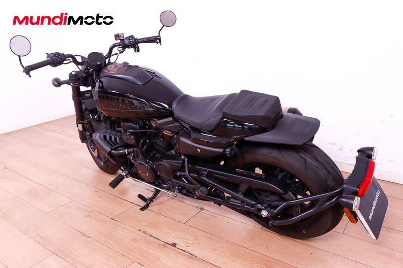 Motorbike image 6