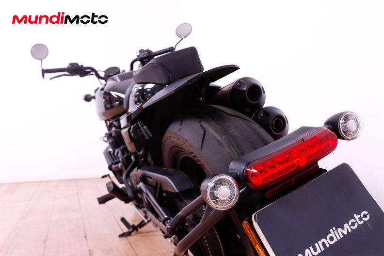 Motorbike image 9