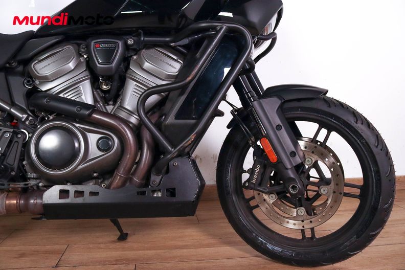 Motorbike image 13