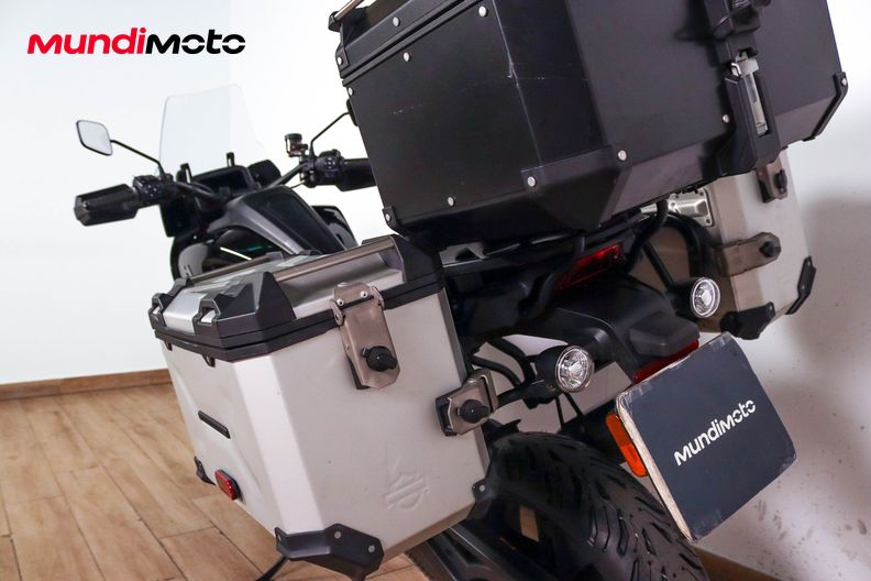 Motorbike image 9
