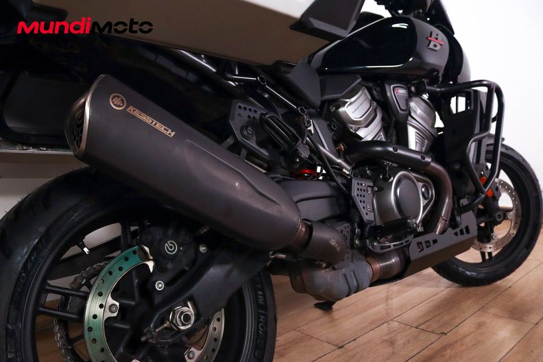 Motorbike image 3