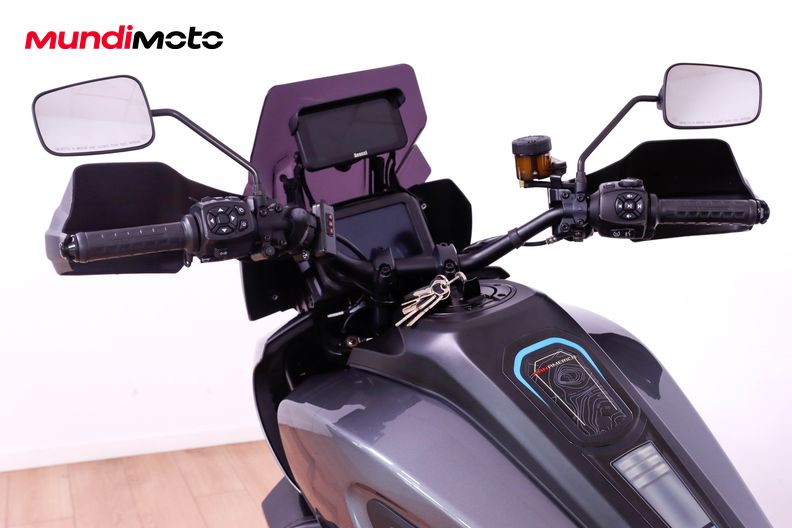 Motorbike image 10