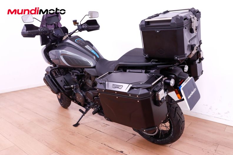 Motorbike image 6