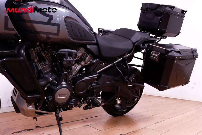 Motorbike image 8