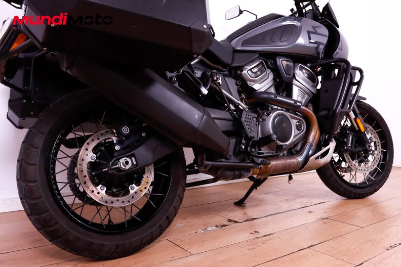 Motorbike image 3