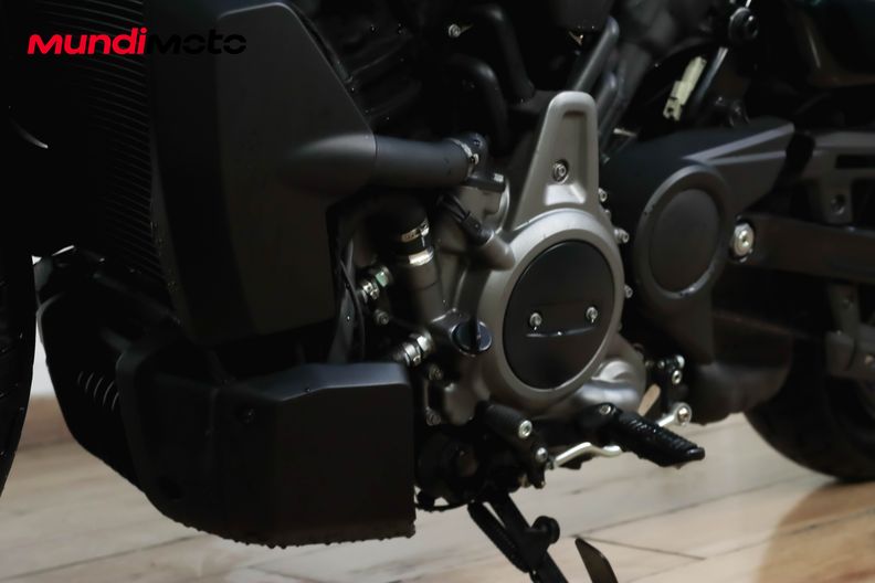 Motorbike image 8