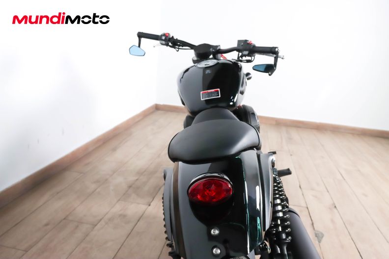 Motorbike image 3
