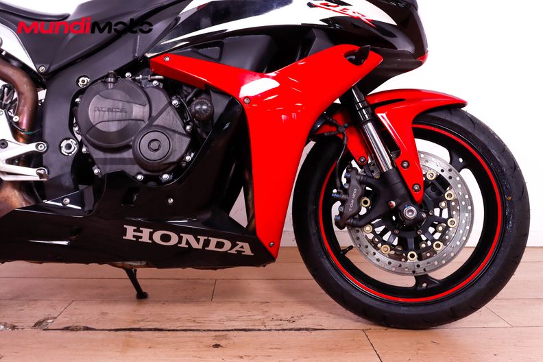 Motorbike image 13