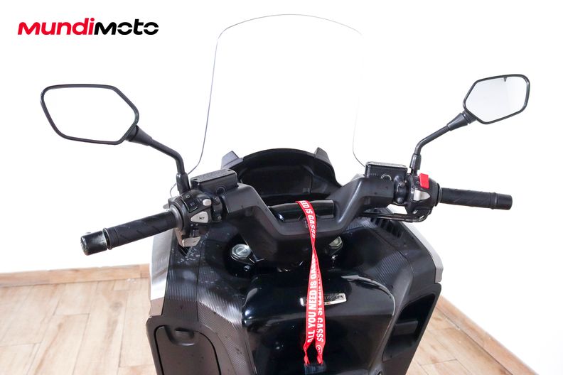 Motorbike image 10