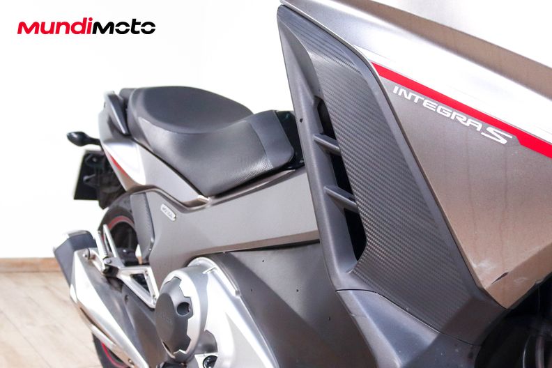 Motorbike image 12