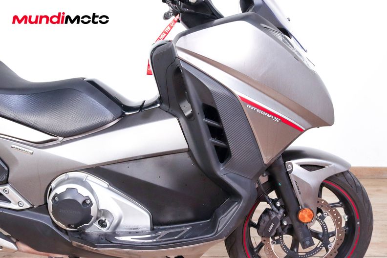 Motorbike image 13