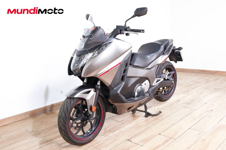 Motorbike image 7