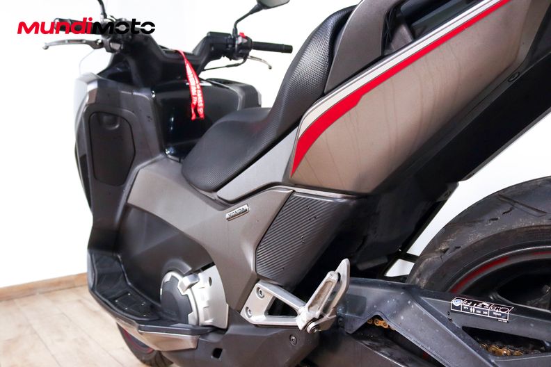 Motorbike image 9