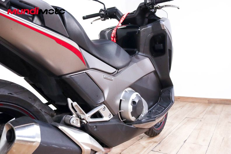 Motorbike image 3