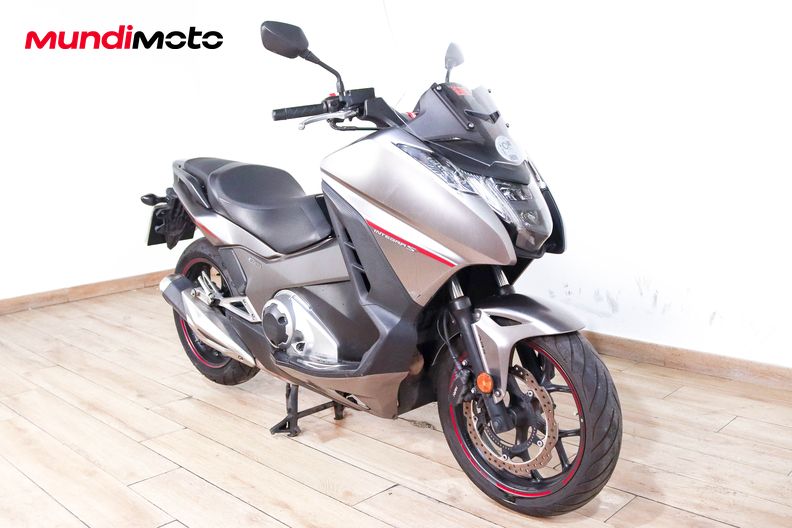 Motorbike image 1