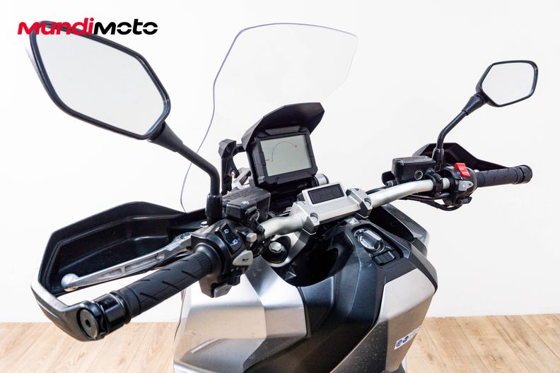 Motorbike image 10