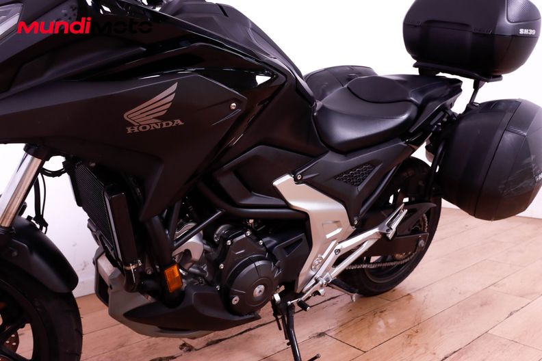 Motorbike image 8
