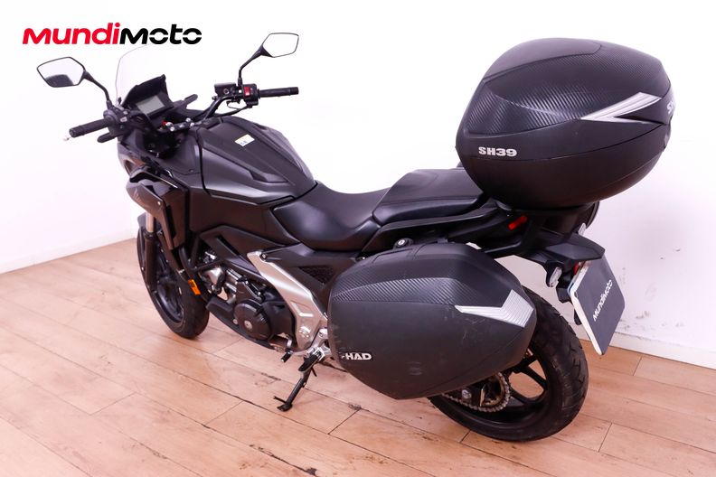 Motorbike image 6