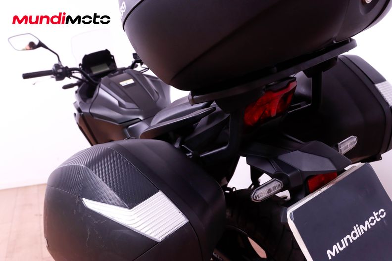 Motorbike image 9
