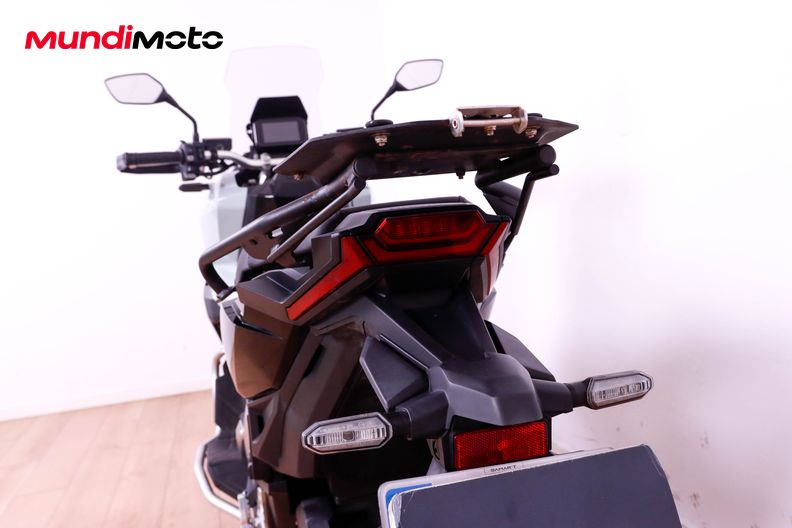 Motorbike image 9