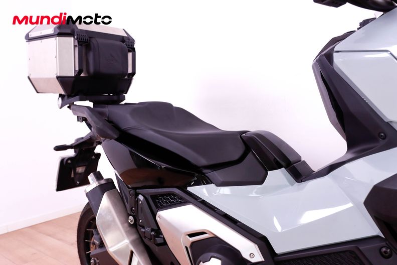Motorbike image 12
