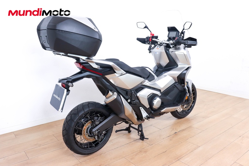 Motorbike image 2