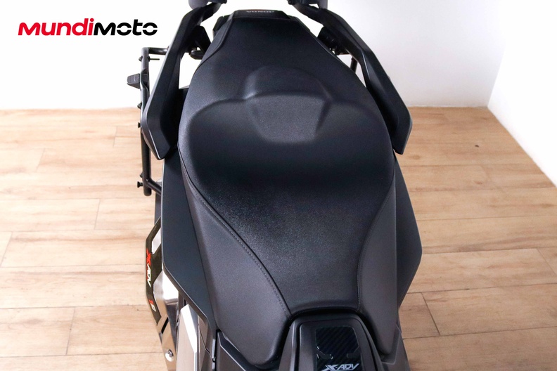 Motorbike image 13