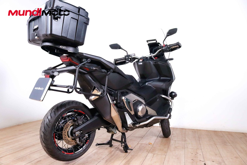 Motorbike image 2