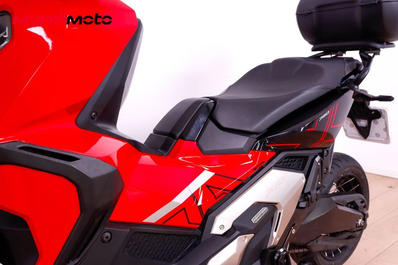 Motorbike image 8
