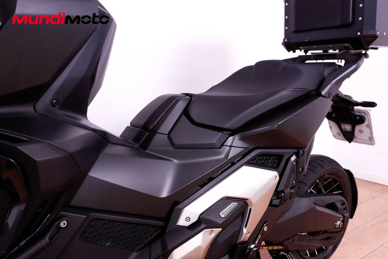 Motorbike image 8