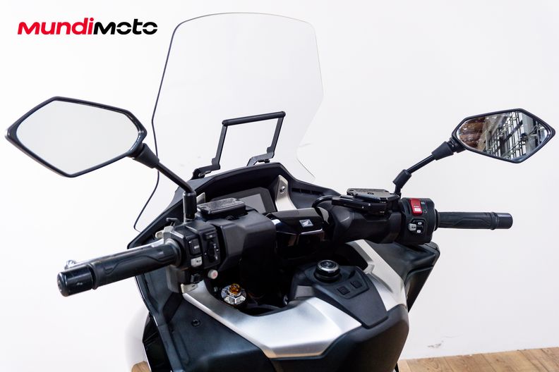 Motorbike image 10