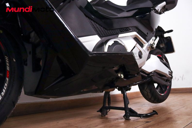 Motorbike image 8