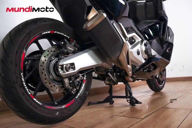 Motorbike image 3