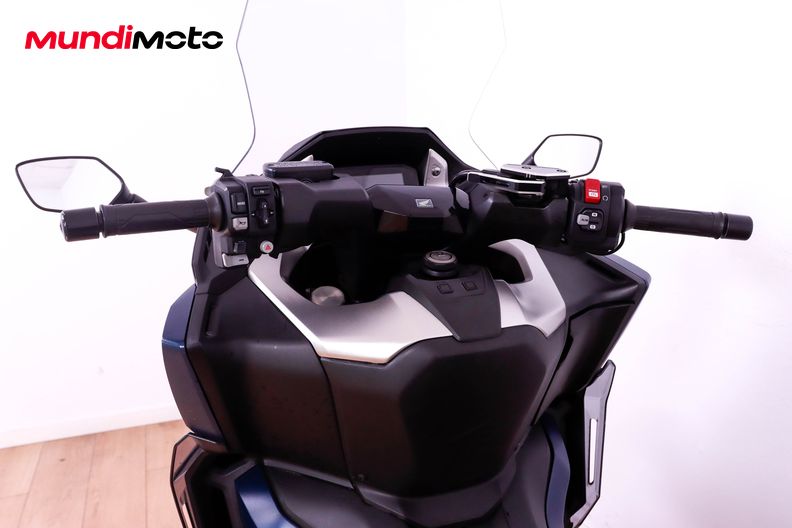 Motorbike image 10