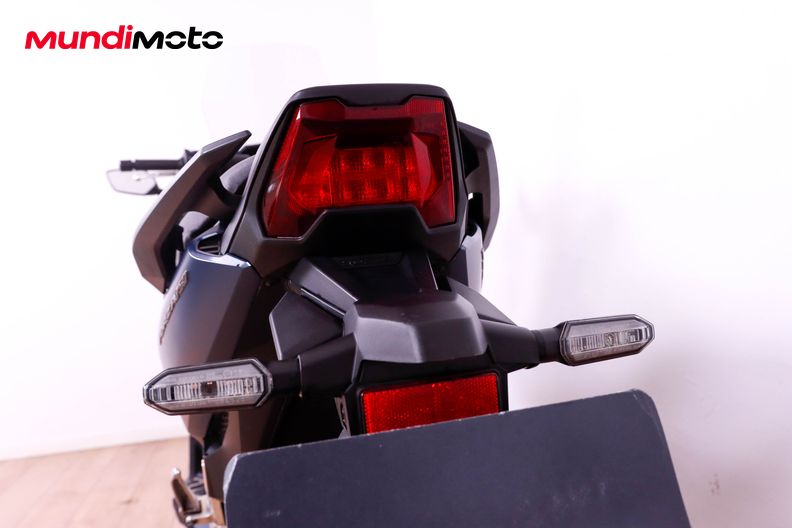 Motorbike image 9