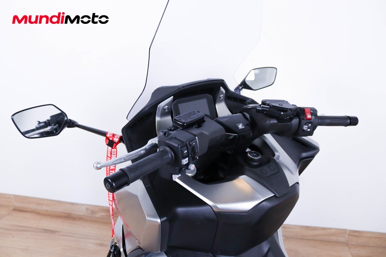 Motorbike image 10