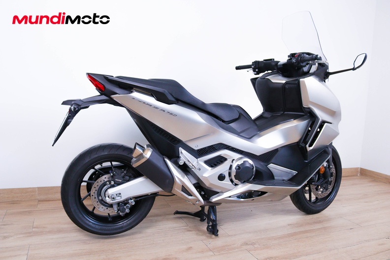 Motorbike image 1