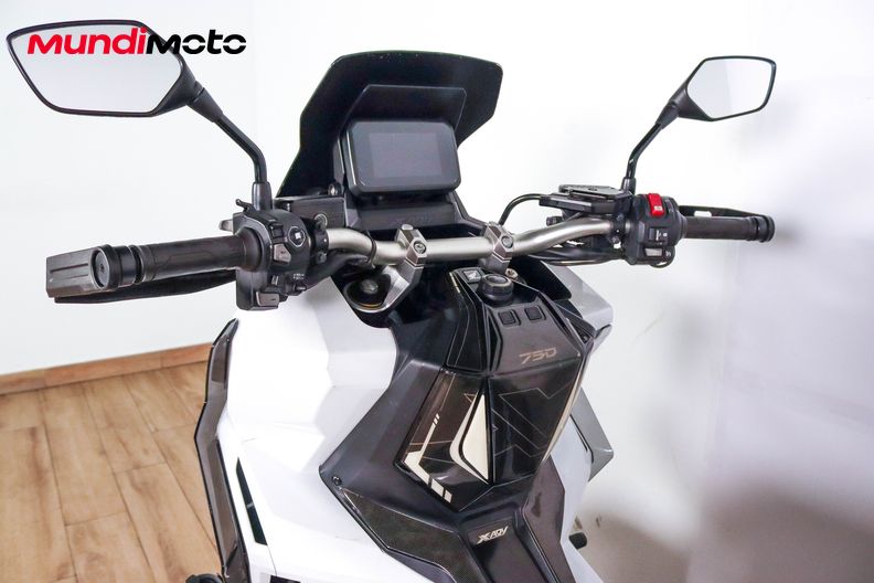 Motorbike image 10