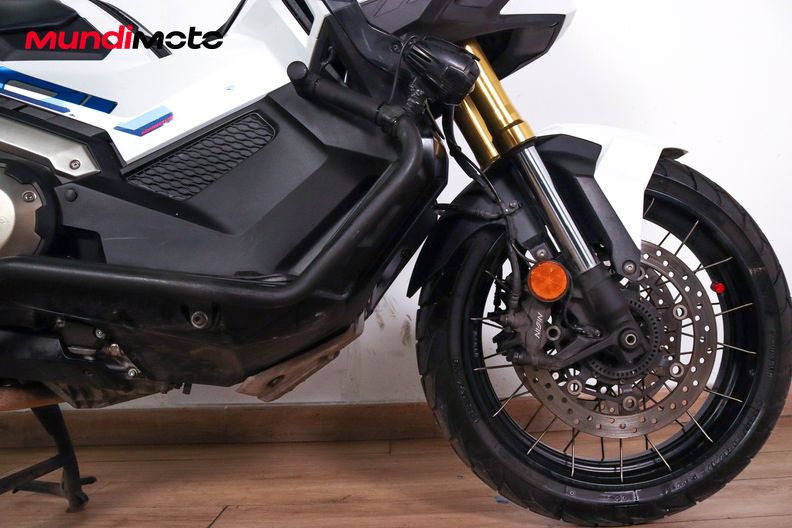 Motorbike image 12