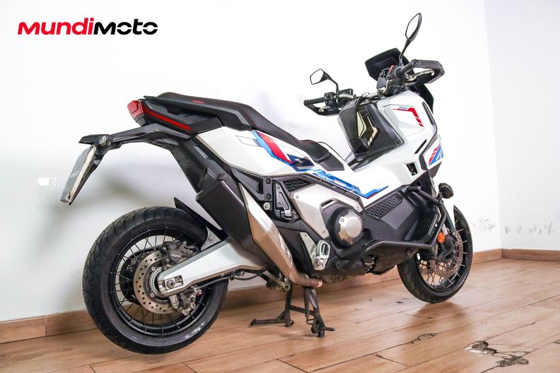 Motorbike image 2