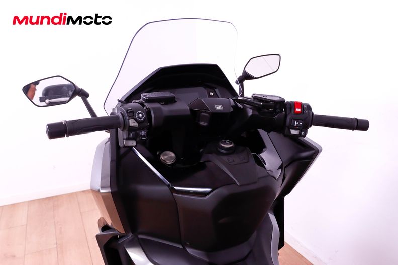 Motorbike image 10