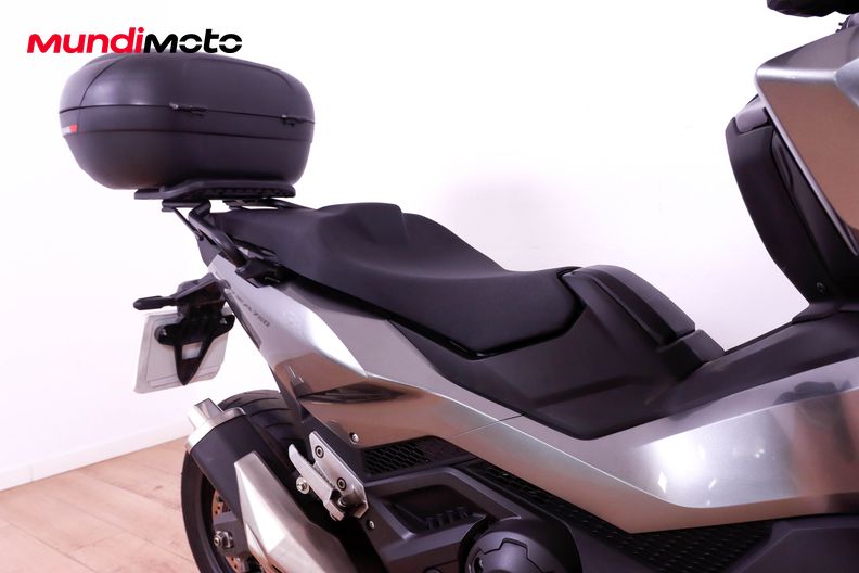 Motorbike image 13