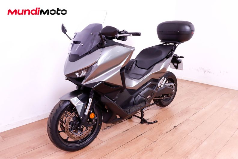 Motorbike image 7