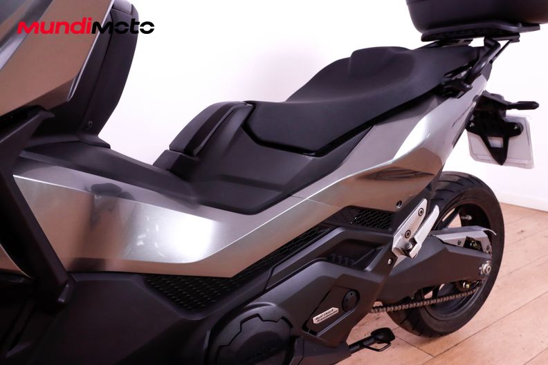 Motorbike image 8