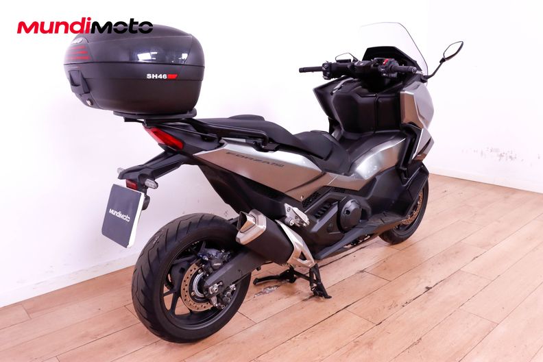 Motorbike image 2