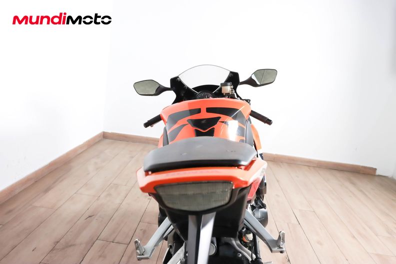 Motorbike image 3