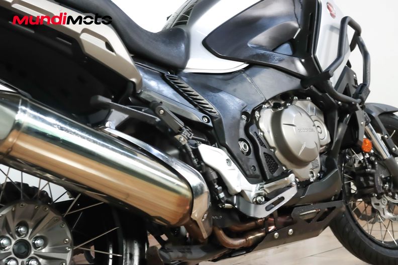 Motorbike image 3